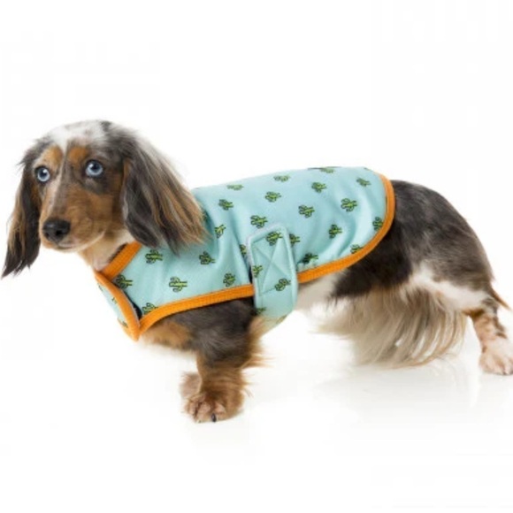 FuzzYard Tucson Fleece Lined Dog Vest - Picture 1 of 6